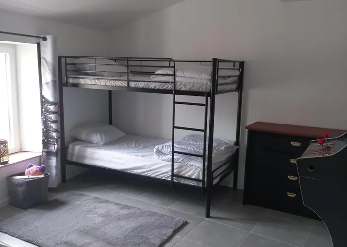 A Osaka Apartment Étoile-sur-Rhône